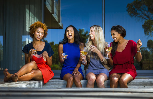 multi-racial-girlfriends-484274253-cropped